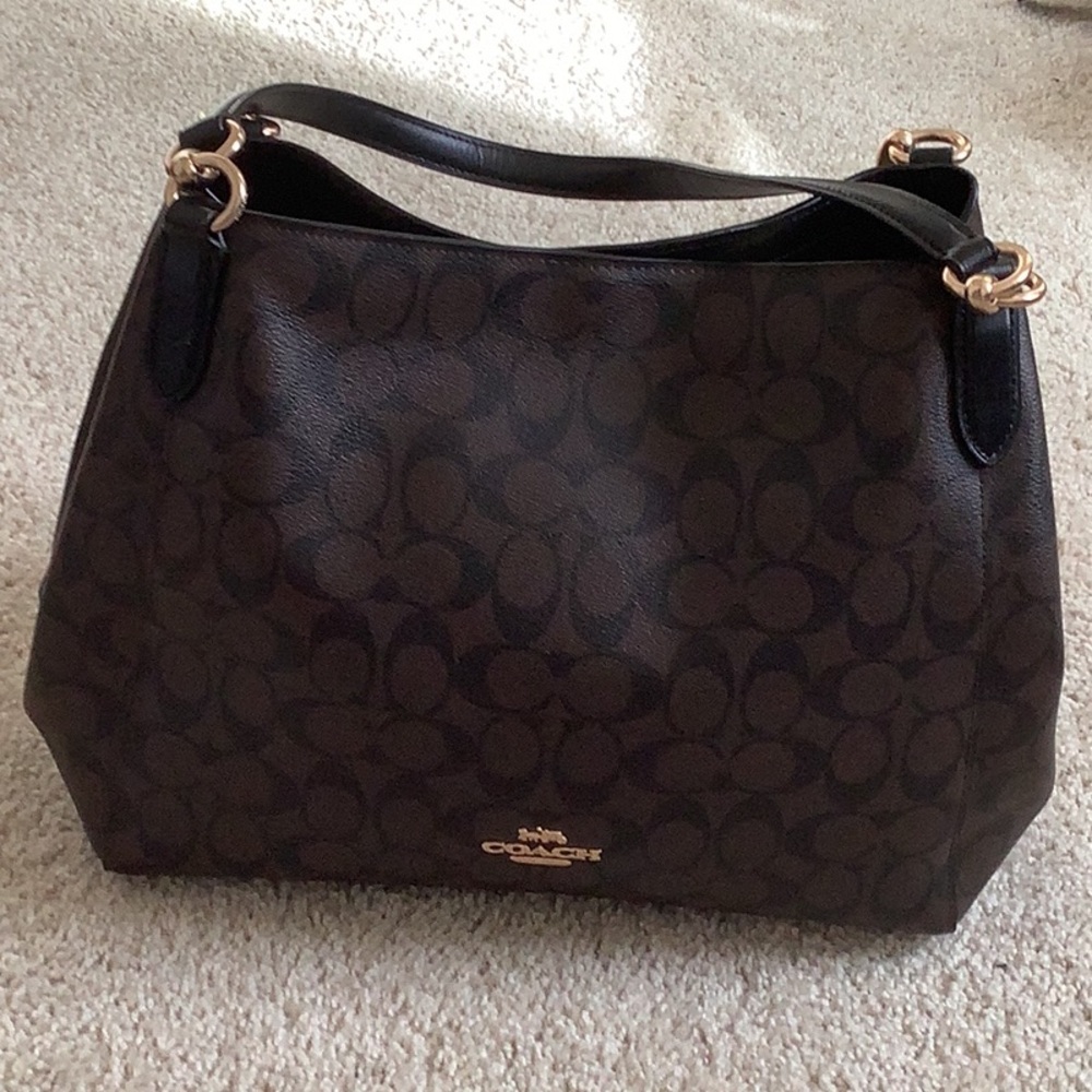 BRAND NEW - GENTLY USED Double sided Coach signature purse
